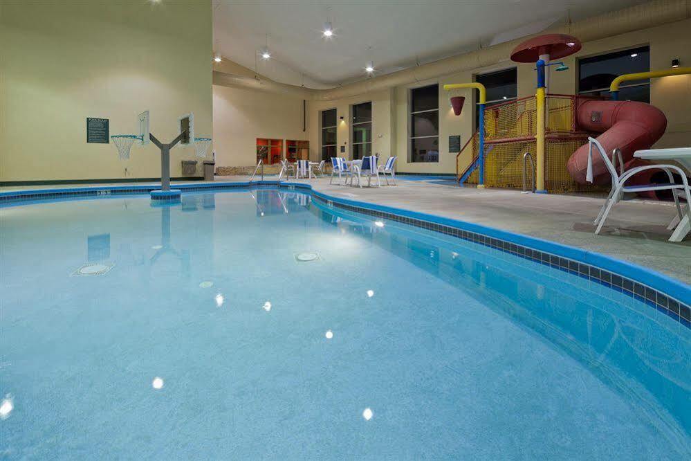 Country Inn & Suites By Radisson, Madison Southwest, Wi Fitchburg Zewnętrze zdjęcie
